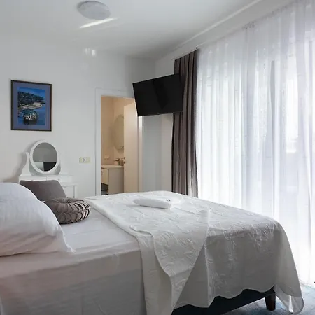 Villa Marta By Belmont Realty *