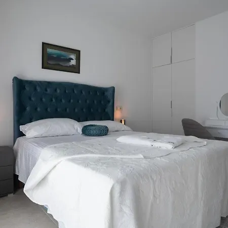 Marta By Belmont Realty Villa Sukosan