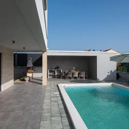 Marta Villa Sukošan