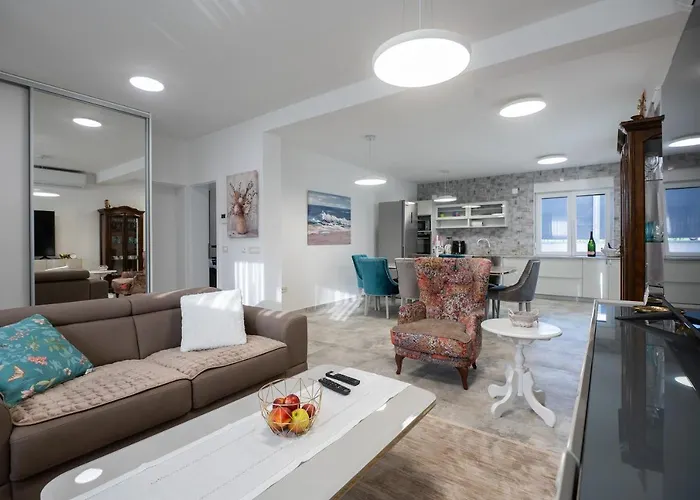 Marta Villa Sukošan