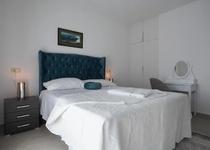 Marta Villa Sukošan