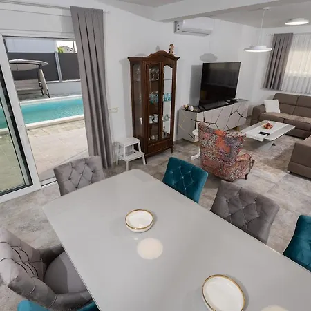 Villa Marta * Sukosan